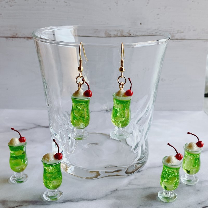 earrings / miniature cream soda / melon soda float - 耳环/耳夹 - 树脂 绿色