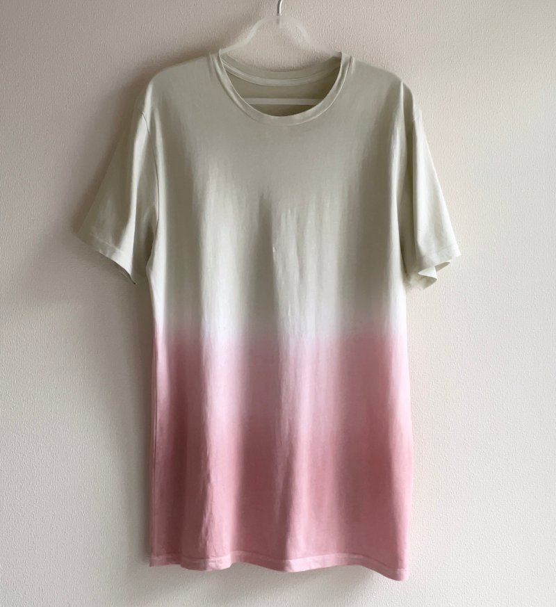 Made in Japan Hand-dyed Tropical Time Mud dyed organic cotton T-shirt with mud dyed in gentle green and pink - 女装 T 恤 - 棉．麻 粉红色