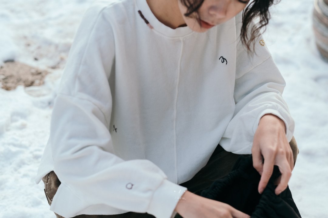 ABCE缝线侧开小版上衣 - 女装上衣 - 棉．麻 白色