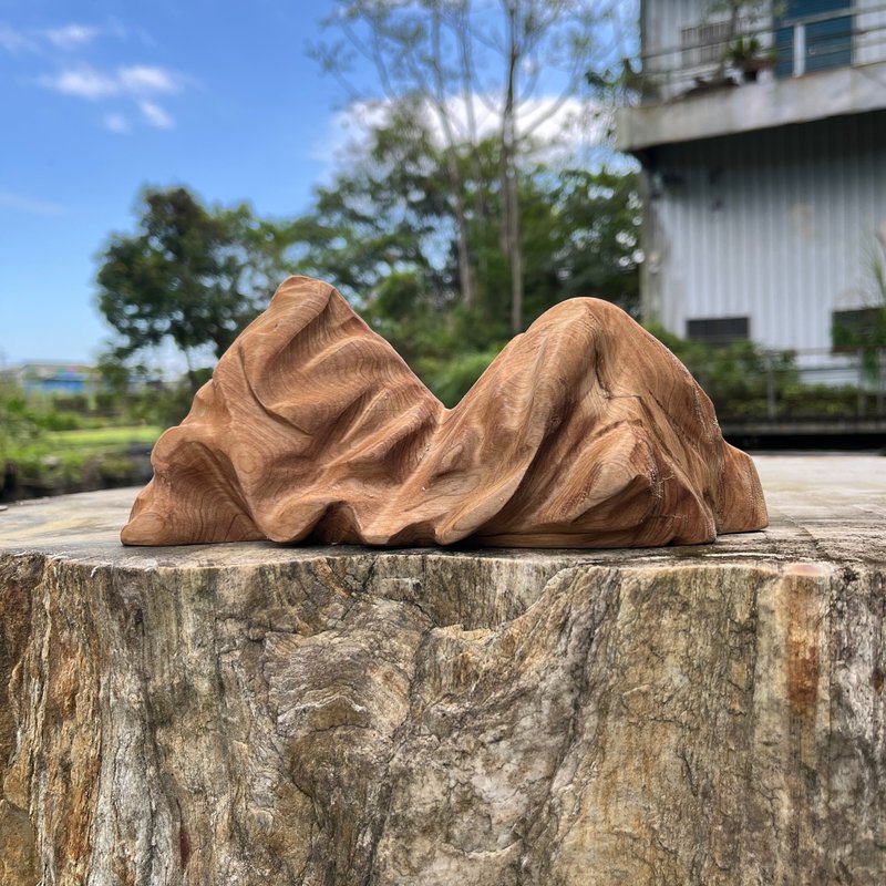 心山系列　伴山为壑　台湾桧木摆件　家饰摆件　小山水　雕刻件 - 摆饰 - 木头 橘色