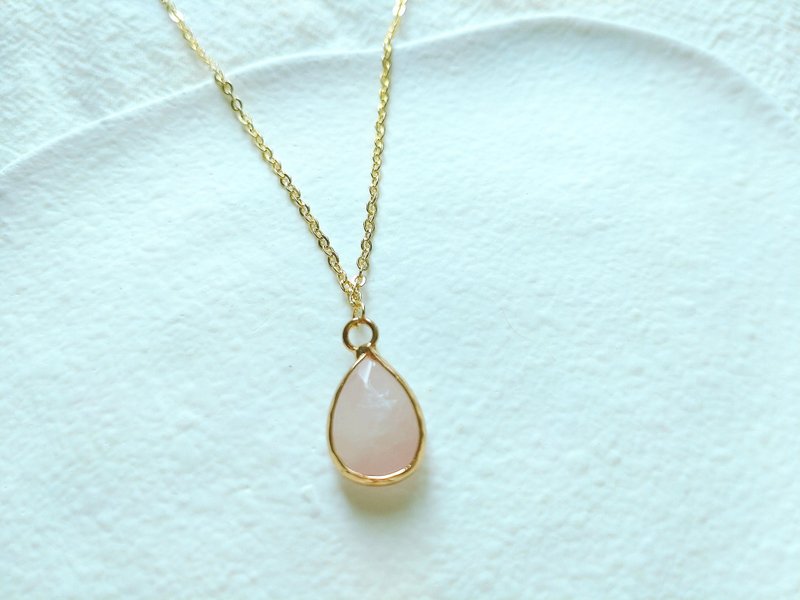 爱情石 粉晶颈链项链 . 天然石首饰珠宝 . 简约优雅风格 . 招桃花 - 项链 - 宝石 