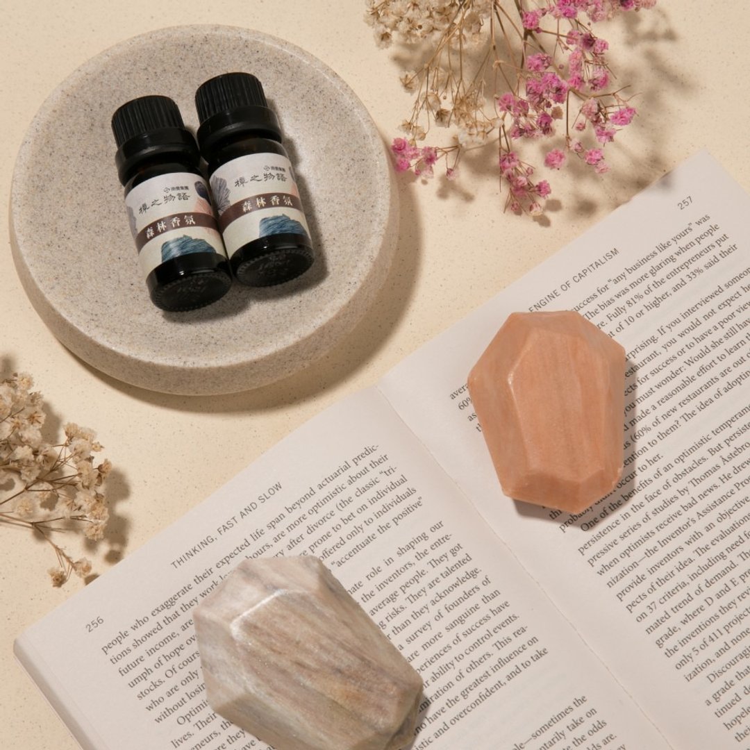 樟之物语香氛绮肌礼盒/实用质感礼盒/精品美皂/木质调香味 - 脸部清洁/卸妆用品 - 其他材质 卡其色
