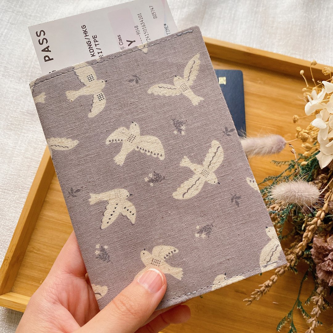 护照套 Passport Holder 护照夹 护照收纳 飞翔白鸟款 - 护照夹/护照套 - 棉 