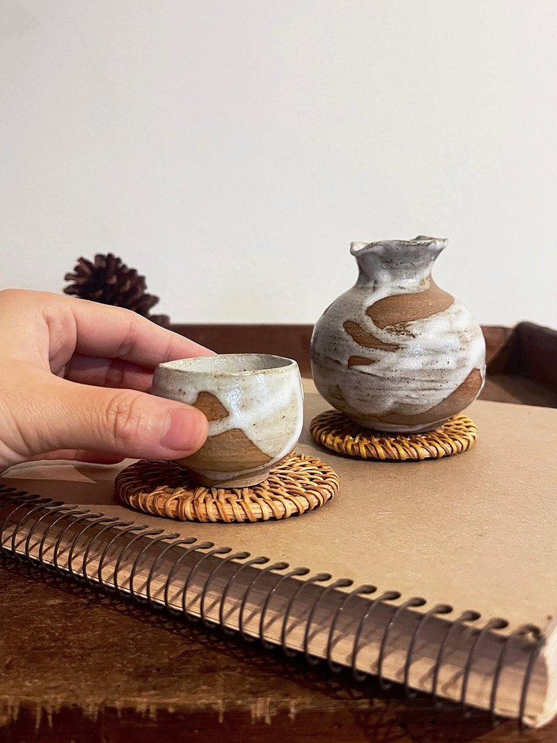 流白 德利酒器组 清酒壶与酒杯一入 | 陶器皿 - 酒杯/酒器 - 陶 白色