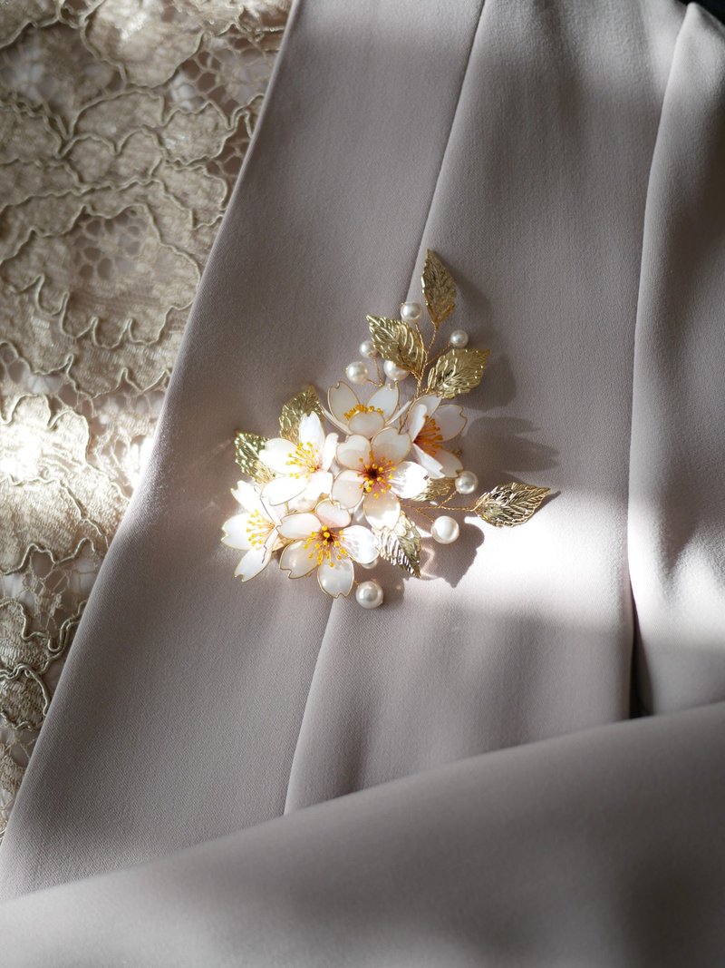 樱花胸针 M - 胸针 - 树脂 粉红色