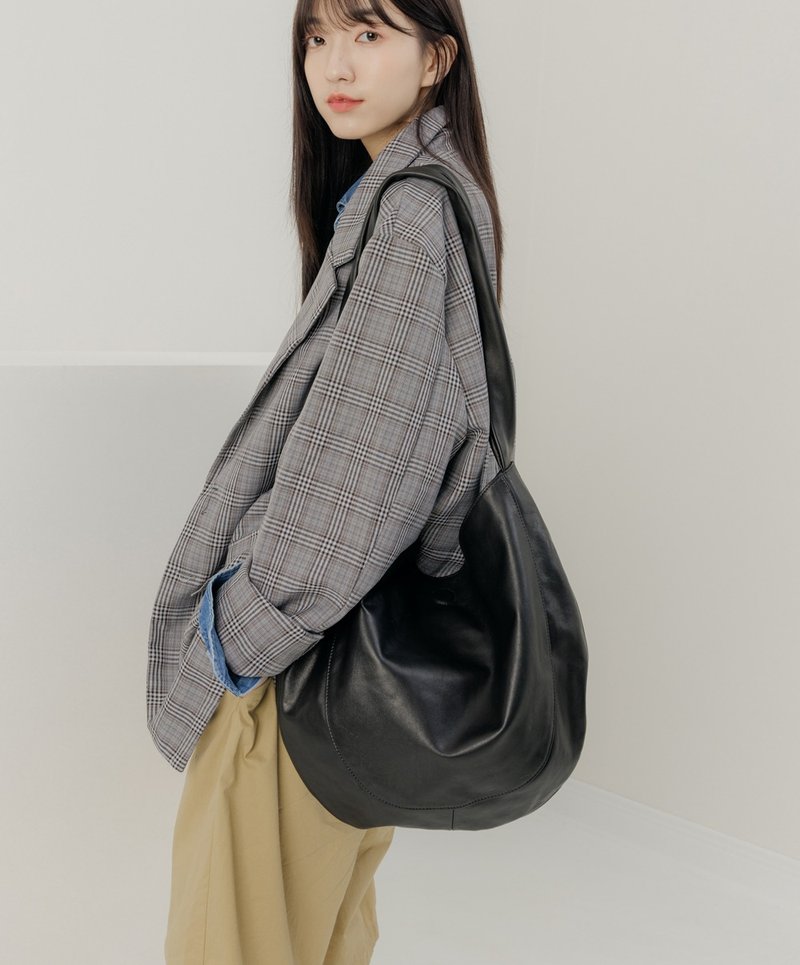 supportingrole 真皮优雅摩登都市肩侧手提背包  黑 - 侧背包/斜挎包 - 真皮 黑色