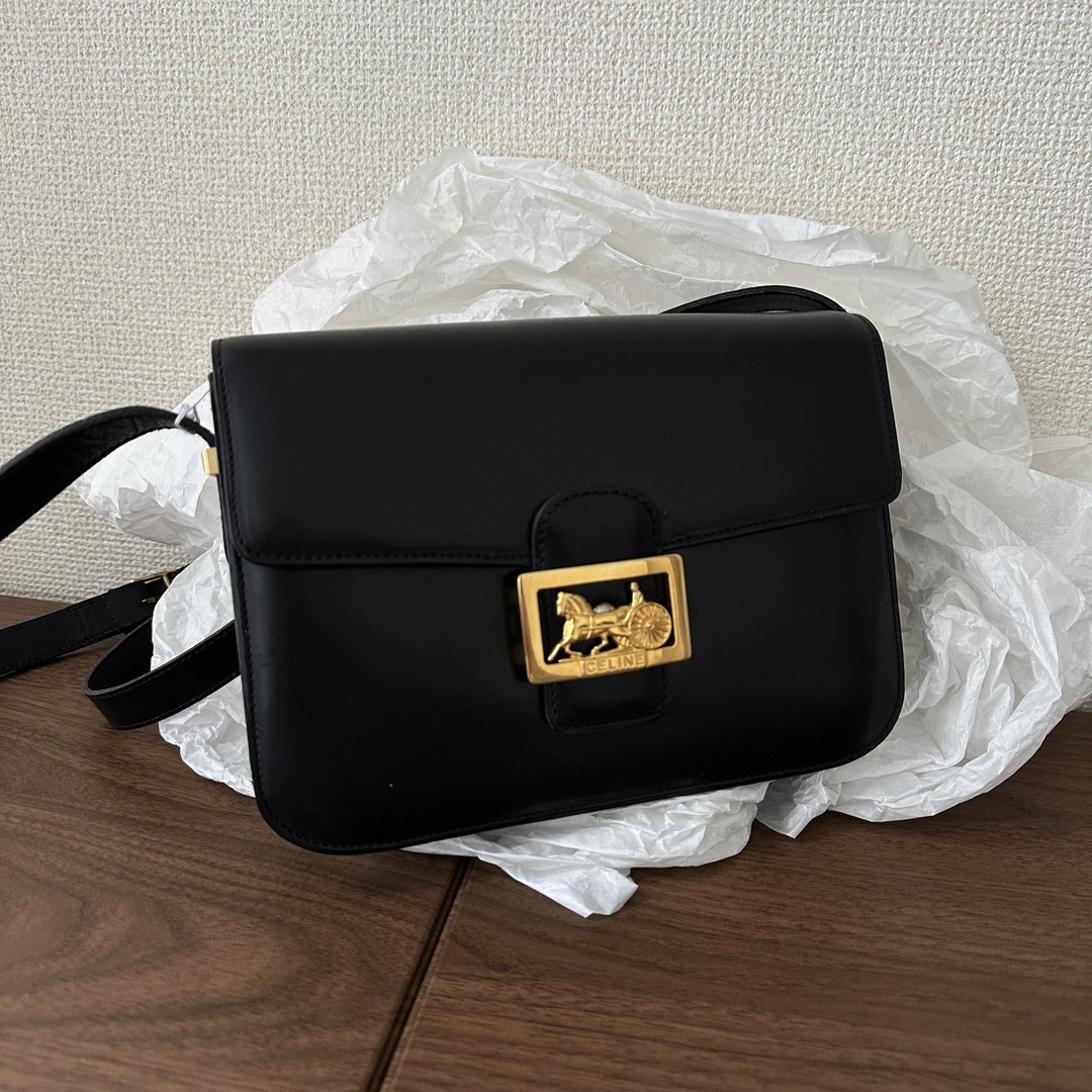 CELINE 塞琳 马车扣 小型斜背包 - 侧背包/斜挎包 - 真皮 黑色