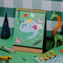 2026 马卡龙脚趾桌历