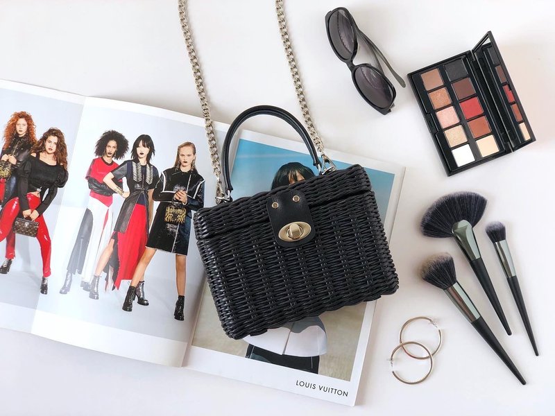 黑色柳条夏季草编单肩包 配以皮革和金属链 - 手提包/手提袋 - 其他材质 黑色