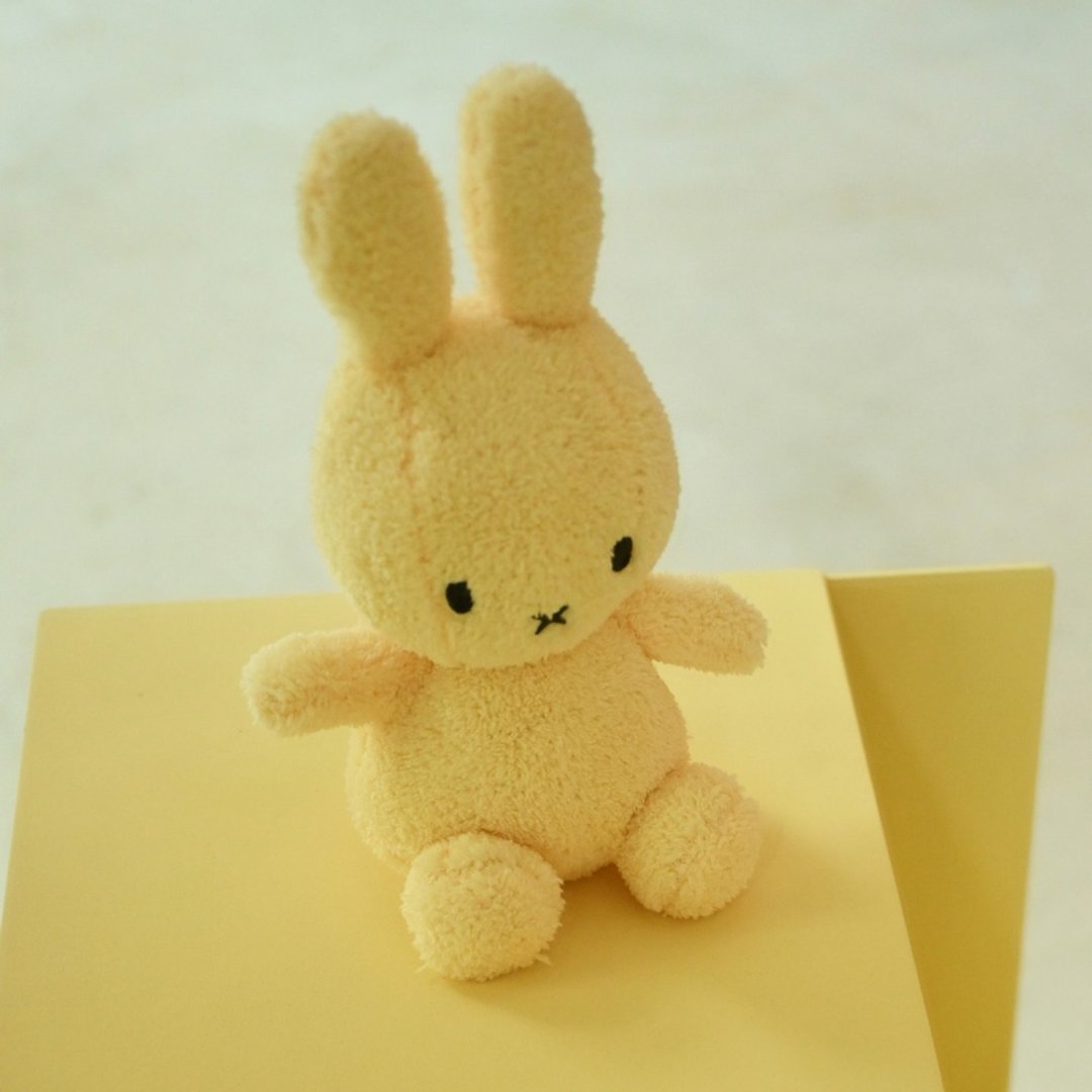 24H 出货 BON TON TOYS 米菲兔填充玩偶 23cm-浅黄 - 玩偶/公仔 - 聚酯纤维 黄色