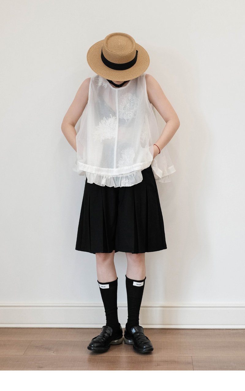 中式无袖国风刺绣荷叶边白色衬衫上衣背心 - 女装背心 - 棉．麻 