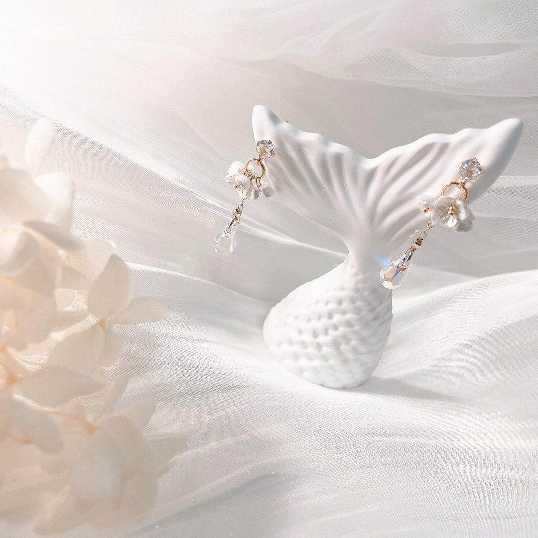 Swarovski Dancing Flower - 耳环/耳夹 - 水晶 白色