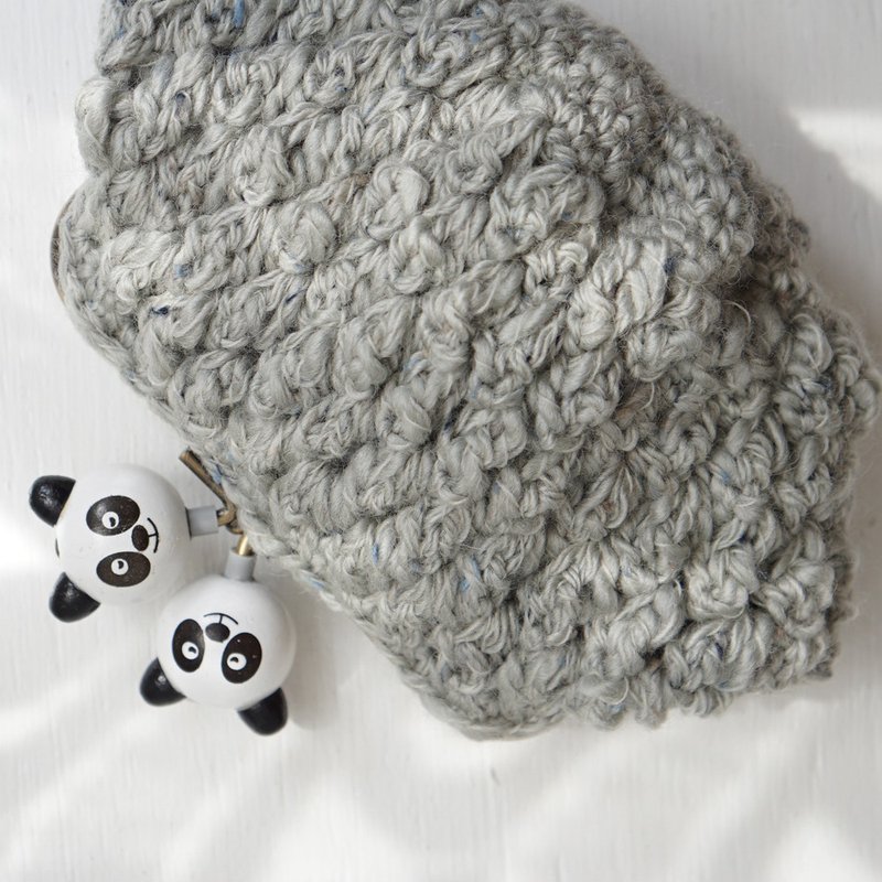 Ba-ba handmade Popcorn crochet pouch No.C1477 - 化妆包/杂物包 - 其他材质 灰色