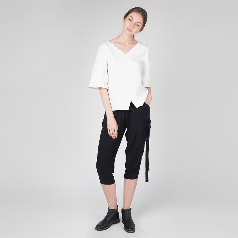 AKELA FLARE SLEEVES TOP - 女装上衣 - 棉．麻 白色