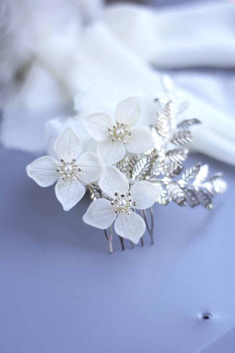 Hydrangea Flower Comb Handmade Bridal Hair Accessories Hair Clip Hair Pins - 发饰 - 粘土 银色