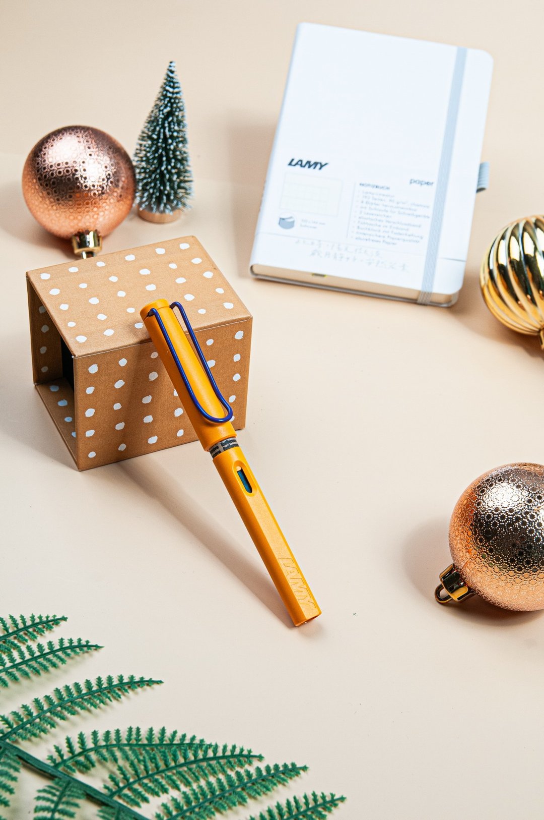 【雷雕免费刻字】LAMY safari 钢笔七彩礼盒 - 特仕版 - 芒果紫夹 - 钢笔 - 塑料 多色