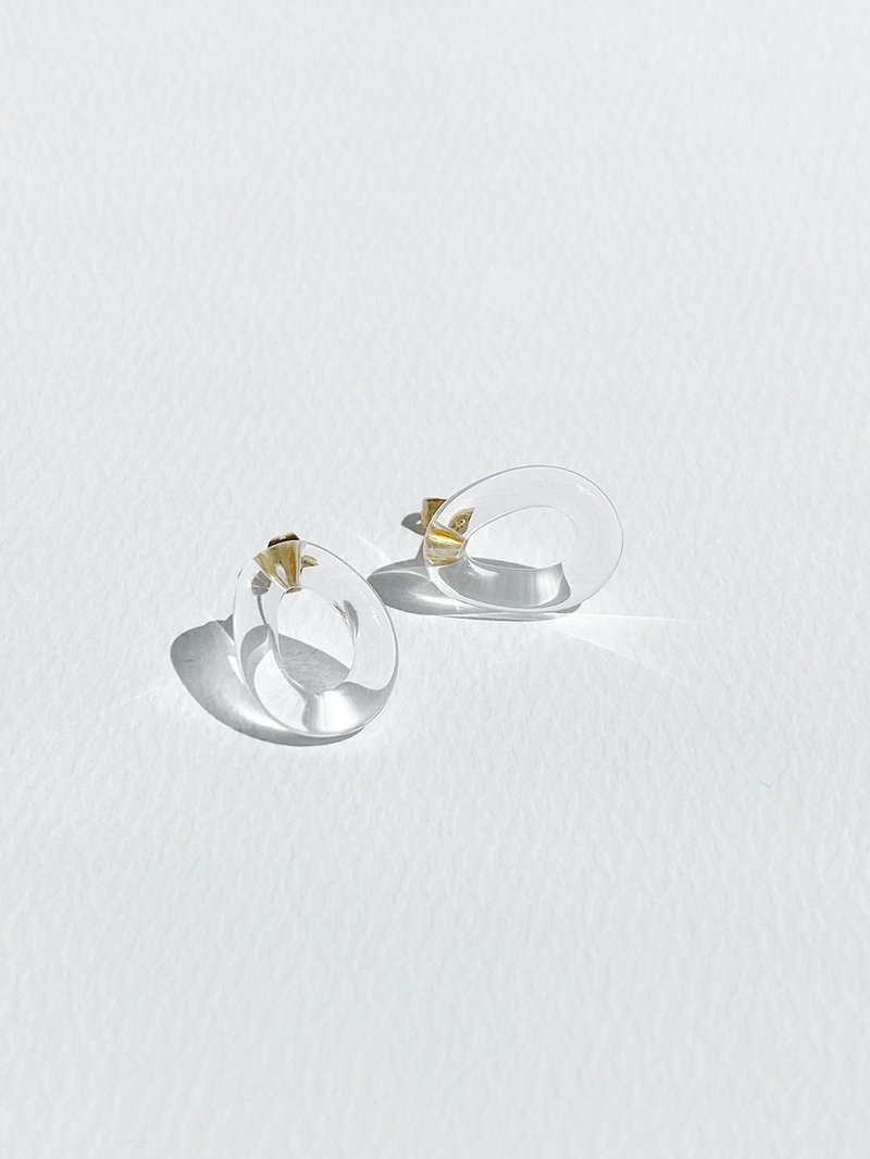 OLLIA earrings - 灯工烧制玻璃 耳环 - 耳环/耳夹 - 玻璃 透明