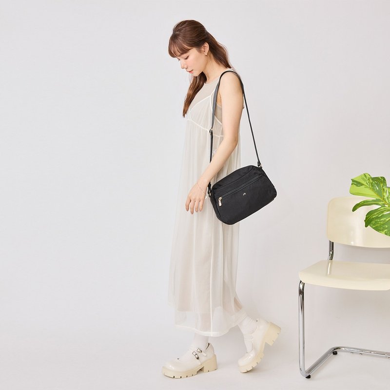 斜背包 梦特多隔层尼龙斜背包-7011-2-多色任选 - 侧背包/斜挎包 - 尼龙 黑色