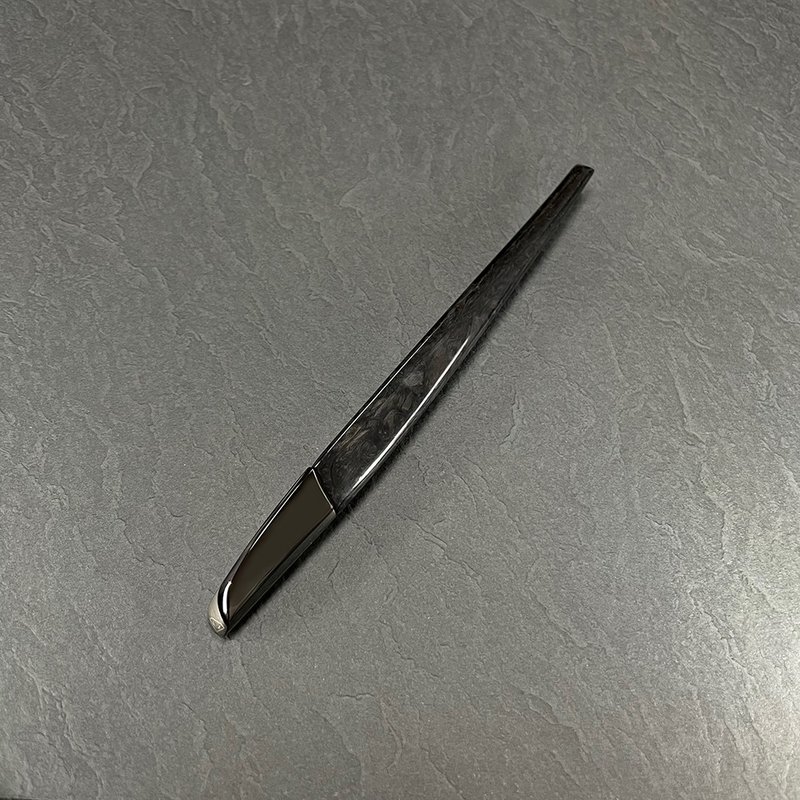 SACA 锻造海豚笔 (单钢珠笔) - 钢珠笔 - 碳纤维 黑色