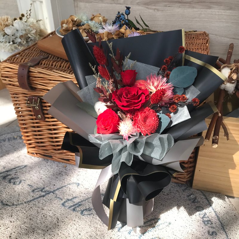 火红玫瑰情人永生花束 - 干燥花/捧花 - 植物．花 红色
