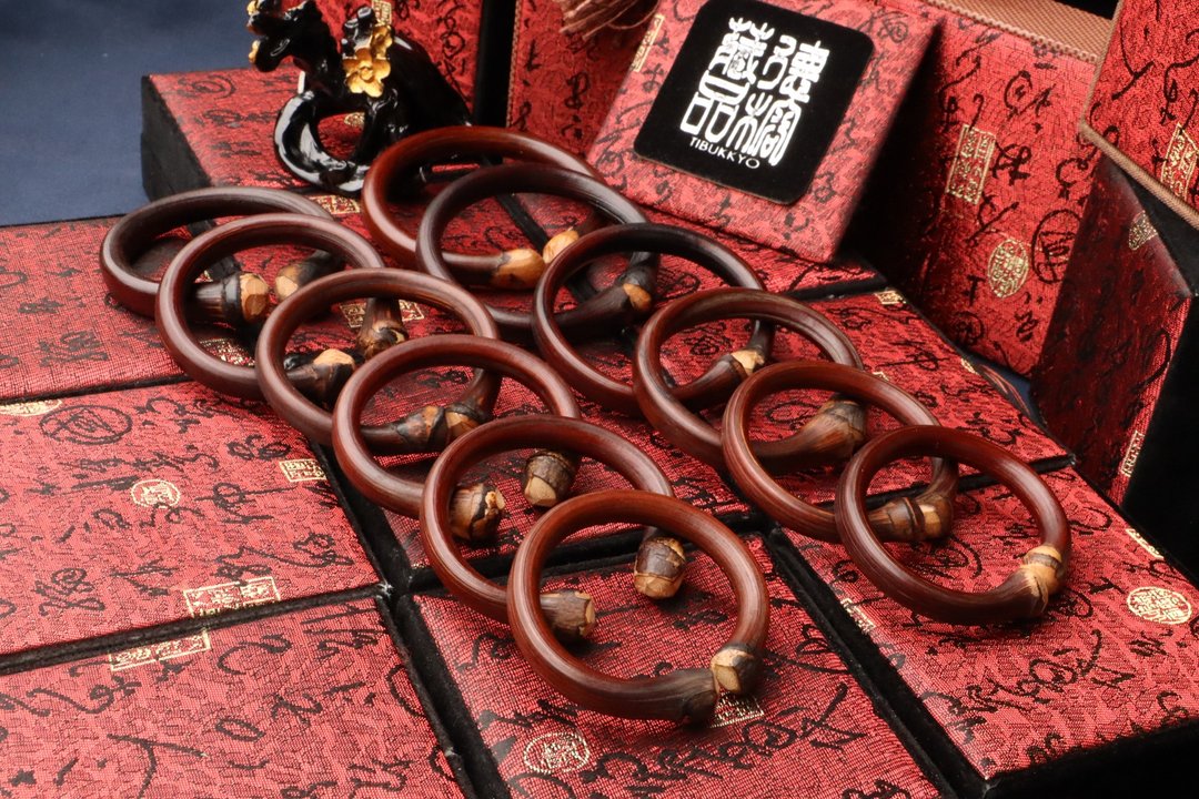 精品无节西藏鸡血藤 特等粗度 藤镯 工艺品 设计 手镯 饰品 - 手链/手环 - 植物．花 