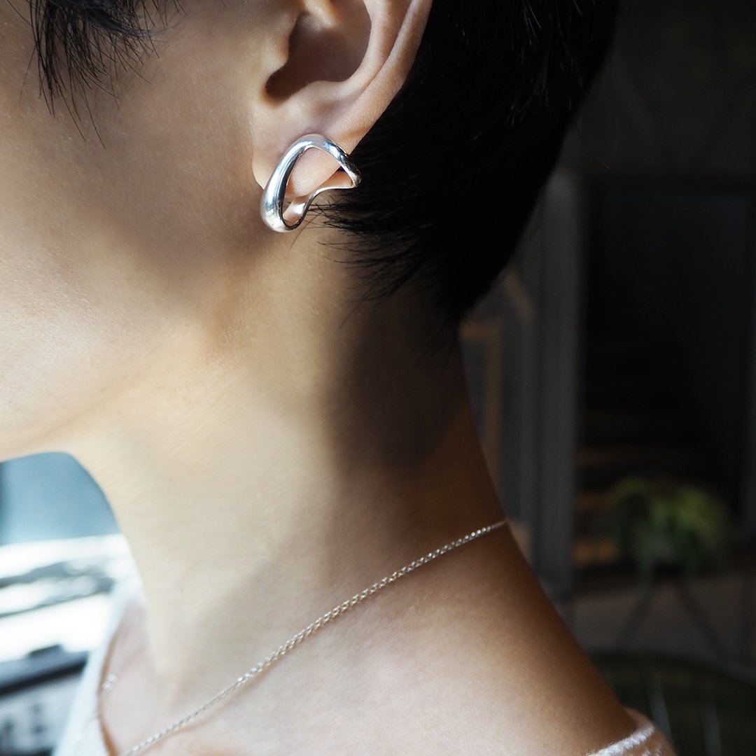 melt earring_融化耳环 强烈 夸大 个性 - 耳环/耳夹 - 银 银色