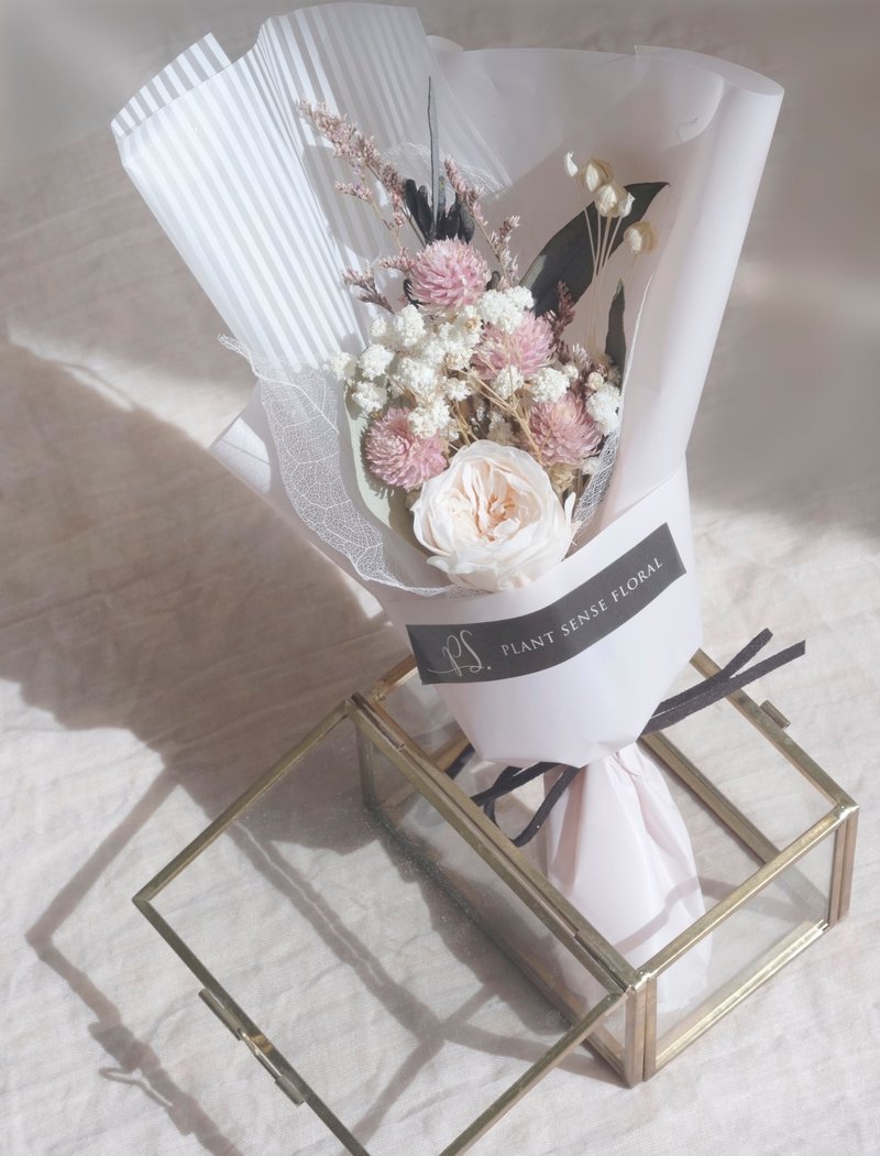 粉嫩色系永生花不凋花浅粉色庭玫瑰不凋绣球韩式捧花花束 - 干燥花/捧花 - 植物．花 粉红色