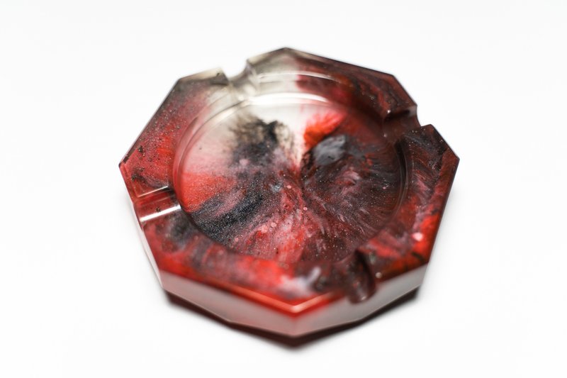 Pills 胆小狗英雄与茉莉儿去逛恐怖的温室 烟灰缸 烛台 - 摆饰 - 树脂 红色