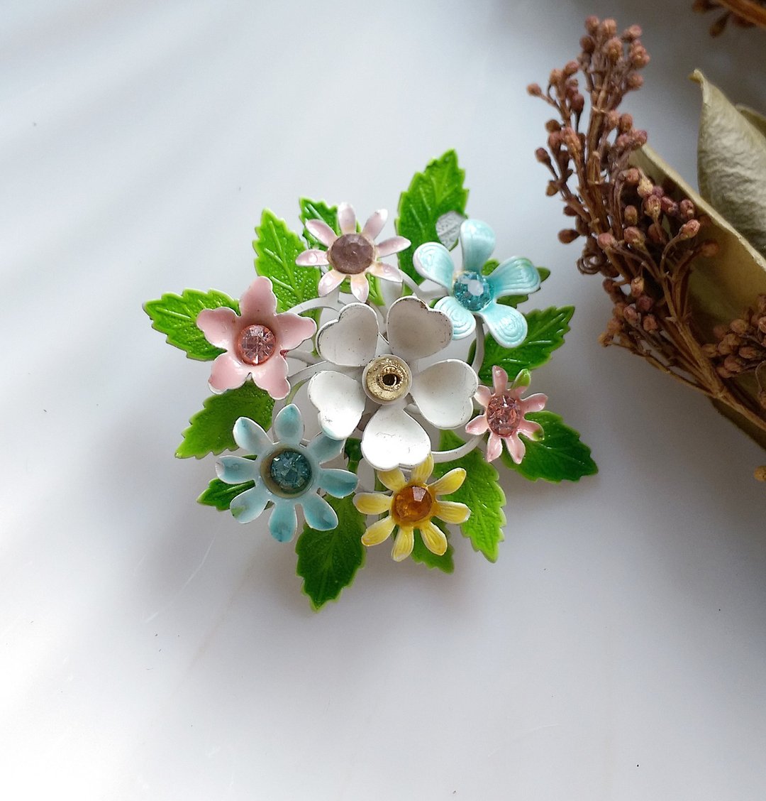 Vintage Jewelry  立体 粉彩 珐琅花 花卉 花簇 别针  胸针 - 徽章/别针 - 其他材质 金色