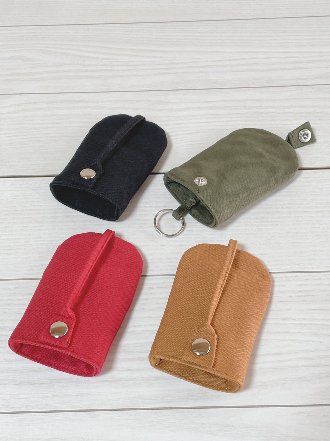 Kurashiki Canvas Bell Type Key Case Smart Key Case Red Khaki Black Camel - 钥匙链/钥匙包 - 棉 红色