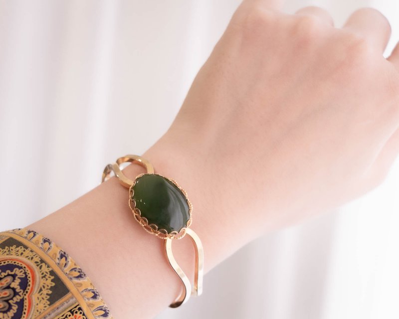 美国古董 椭圆绿玉石镶嵌 镂空镀金弹簧手镯 - 手链/手环 - 玉石 绿色