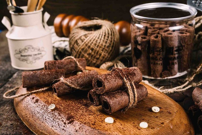 【胡子国王】顶级法国奶油蛋卷－轻巧随手瓶 巧克力 - 零食/点心 - 其他材质 卡其色