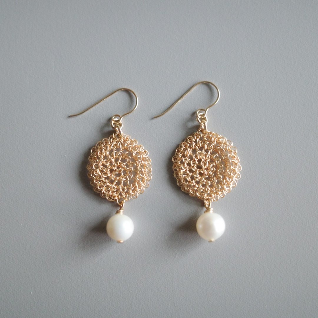 Lace Pearl 金属蕾丝耳饰　Gold color - 耳环/耳夹 - 铜/黄铜 金色