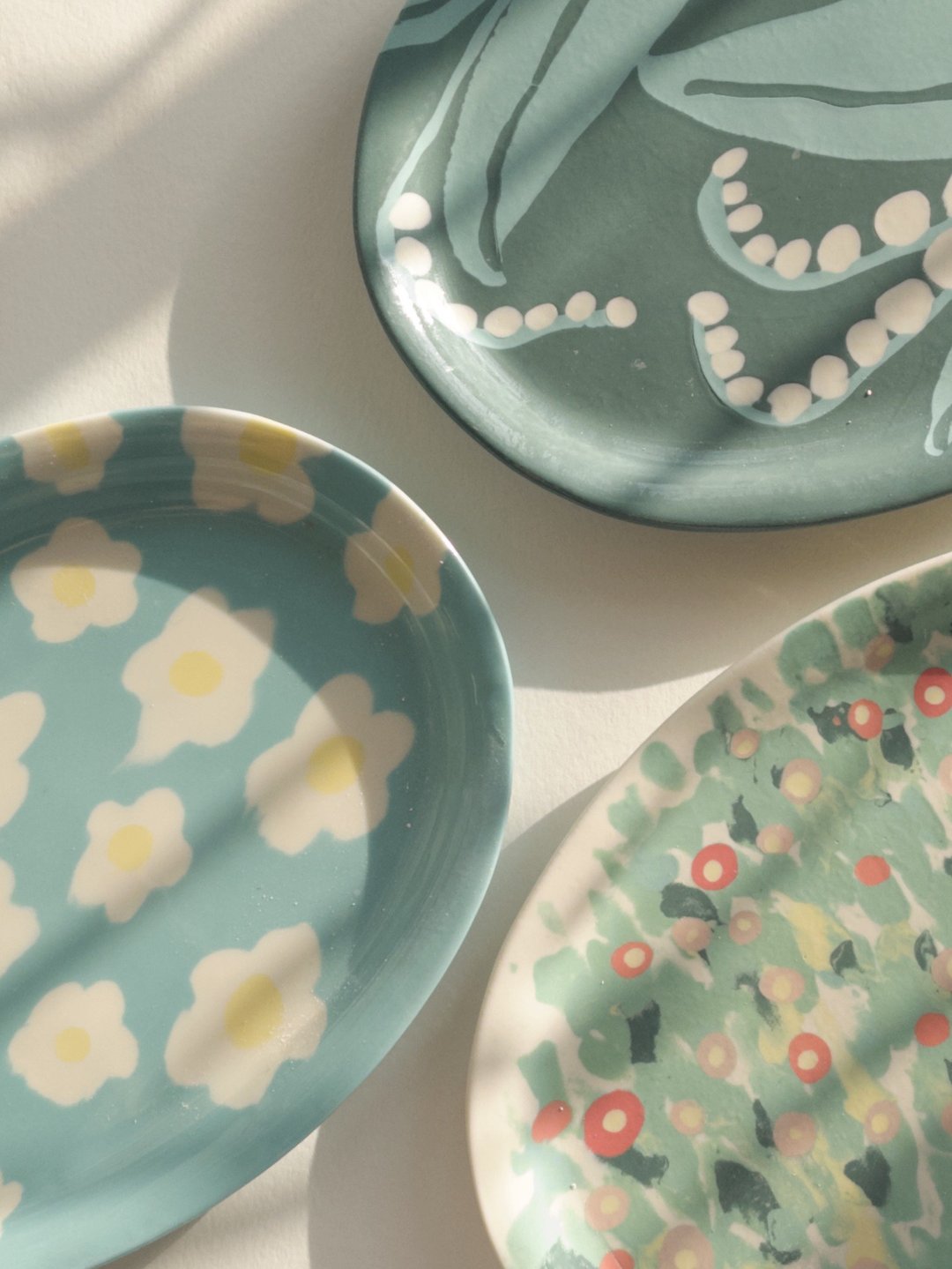 Floral plate - 盘子/餐盘/盘架 - 陶 多色
