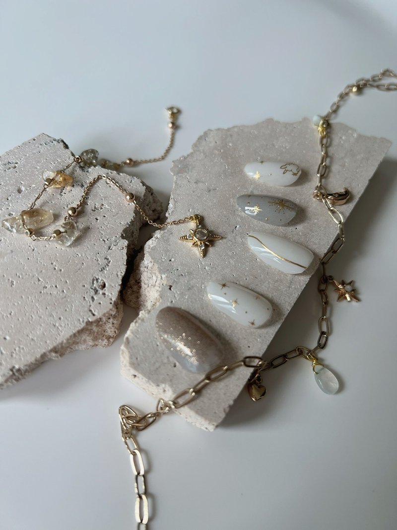 月光玉兔指甲贴甲片(穿戴甲) Moonlight Rabbit Press On Nails - 指甲油/指甲贴 - 颜料 卡其色