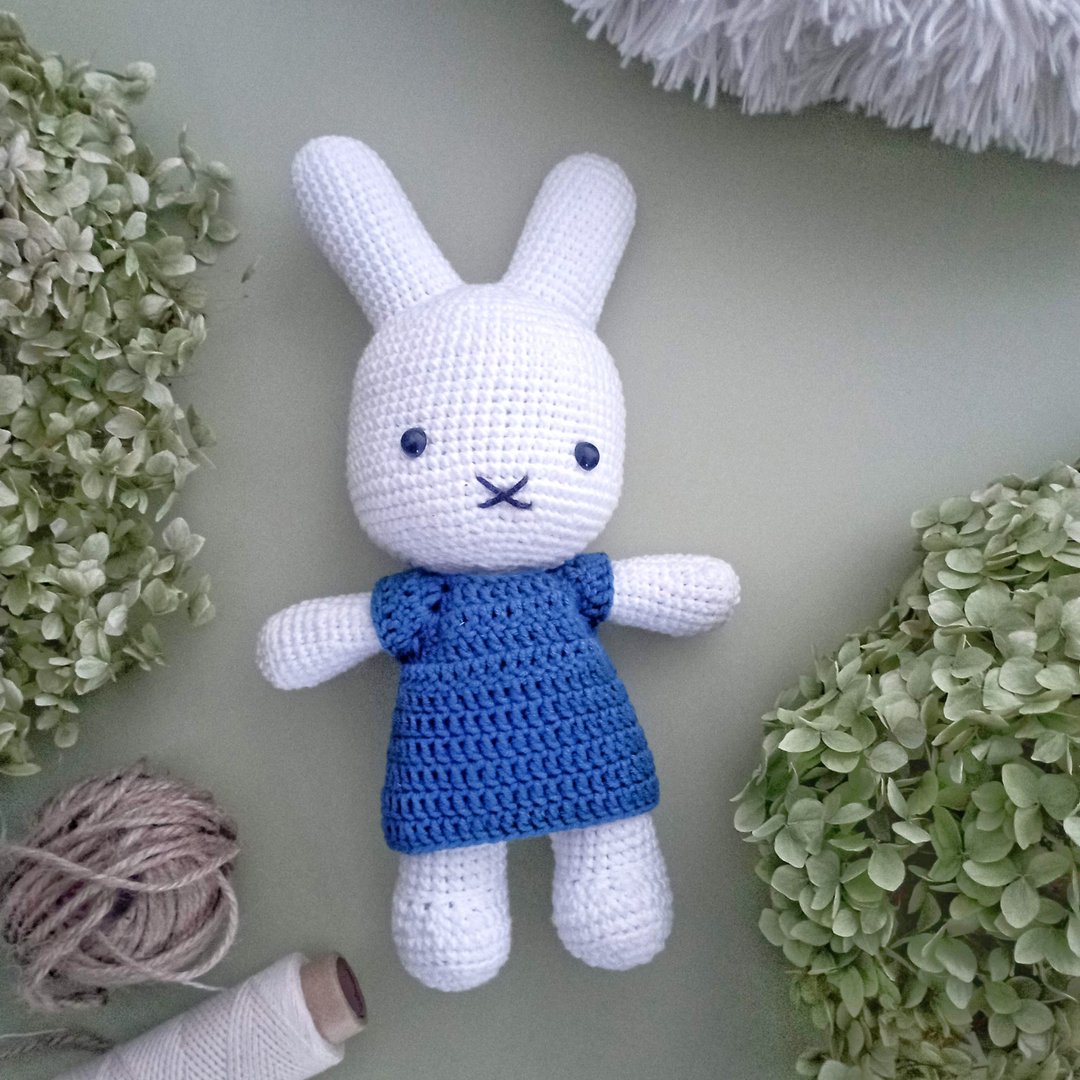 Miffy handmade and her blue dress - 玩偶/公仔 - 棉．麻 白色