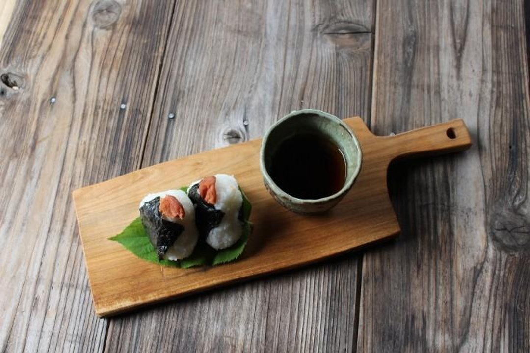 Cutting board Sakura old tree - 厨房用具 - 木头 卡其色
