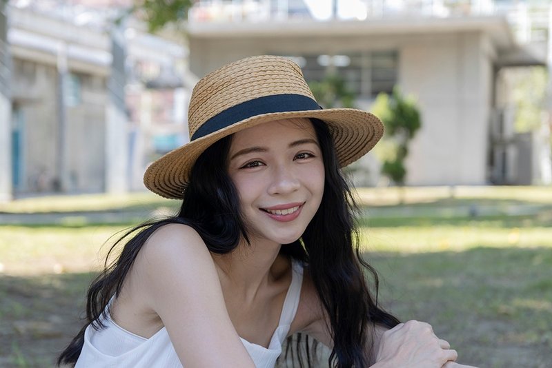Unn随性自在草帽-编织帽 帽 登山帽 草帽 防晒 straw hat 男女戴 - 帽子 - 植物．花 咖啡色