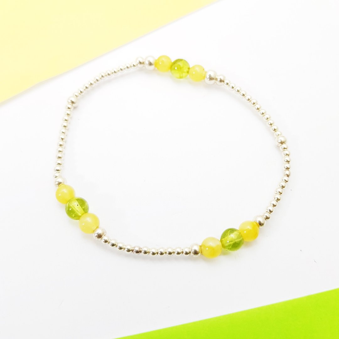 喜孜孜小石子~橄榄石_黄玉_纯银弹性手环  Peridot /Yellow Jade - 手链/手环 - 纯银 多色