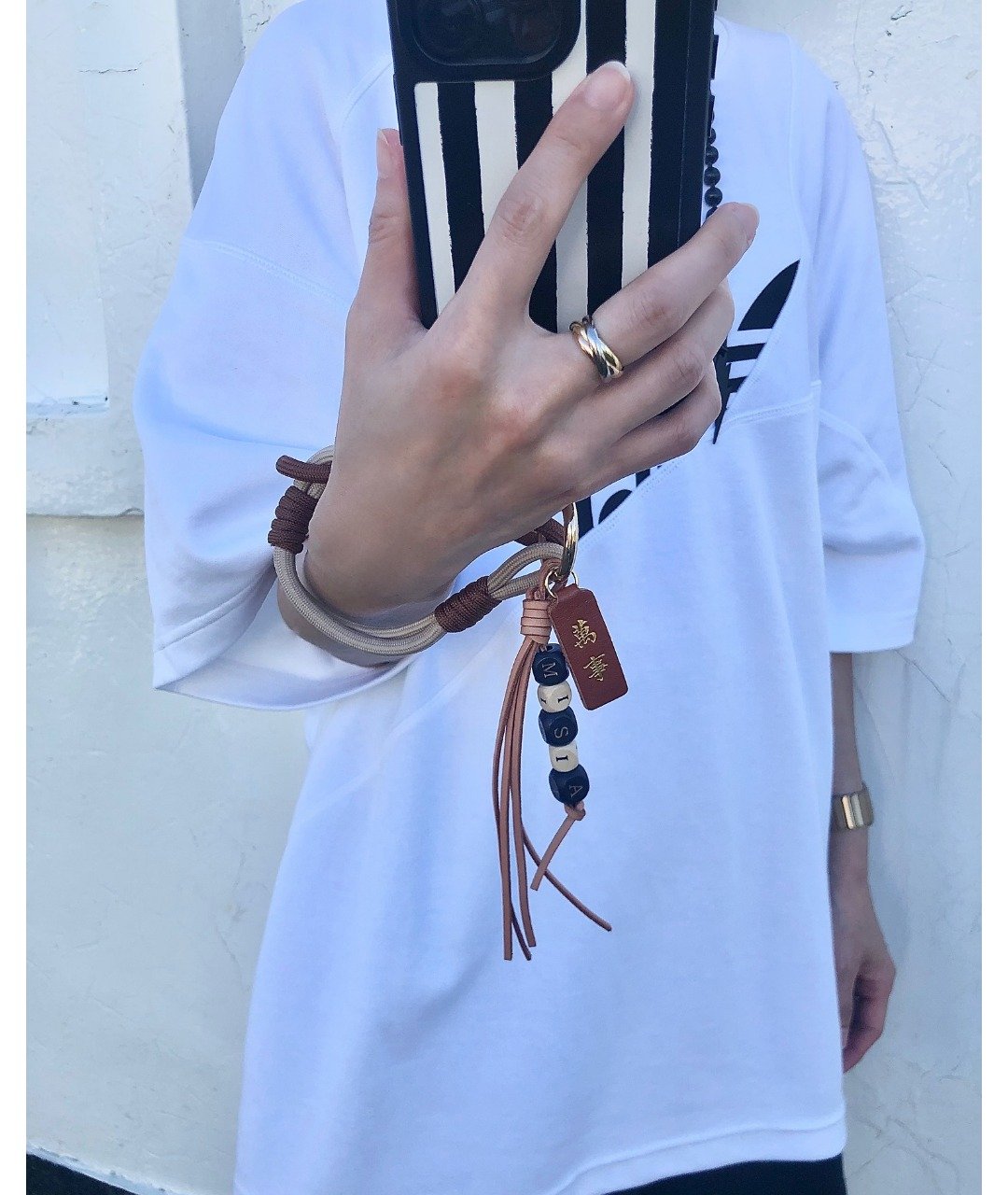 【MISIA】phone/key/bag charm 定制化三合一手工绳索字母开运挂件 - 吊饰 - 真皮 