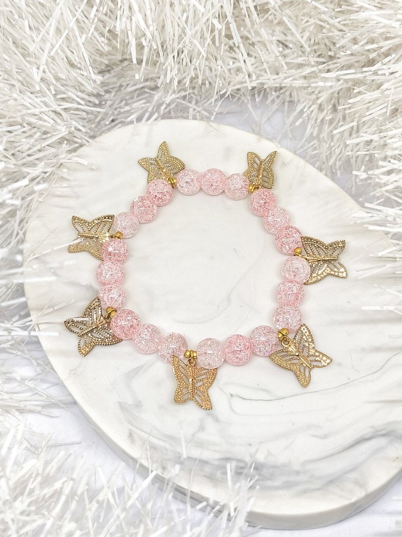 粉色裂纹玻璃珠手链，缀以金色蝴蝶 - 手链/手环 - 玻璃 粉红色