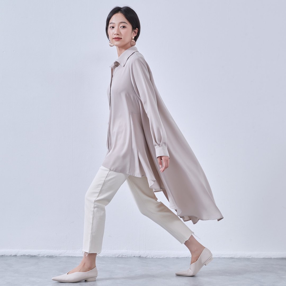 长款后摆伞摆衬衫・长袖衬衫・伞摆后摆・罩衫KNNT367 - 女装衬衫 - 聚酯纤维 黑色