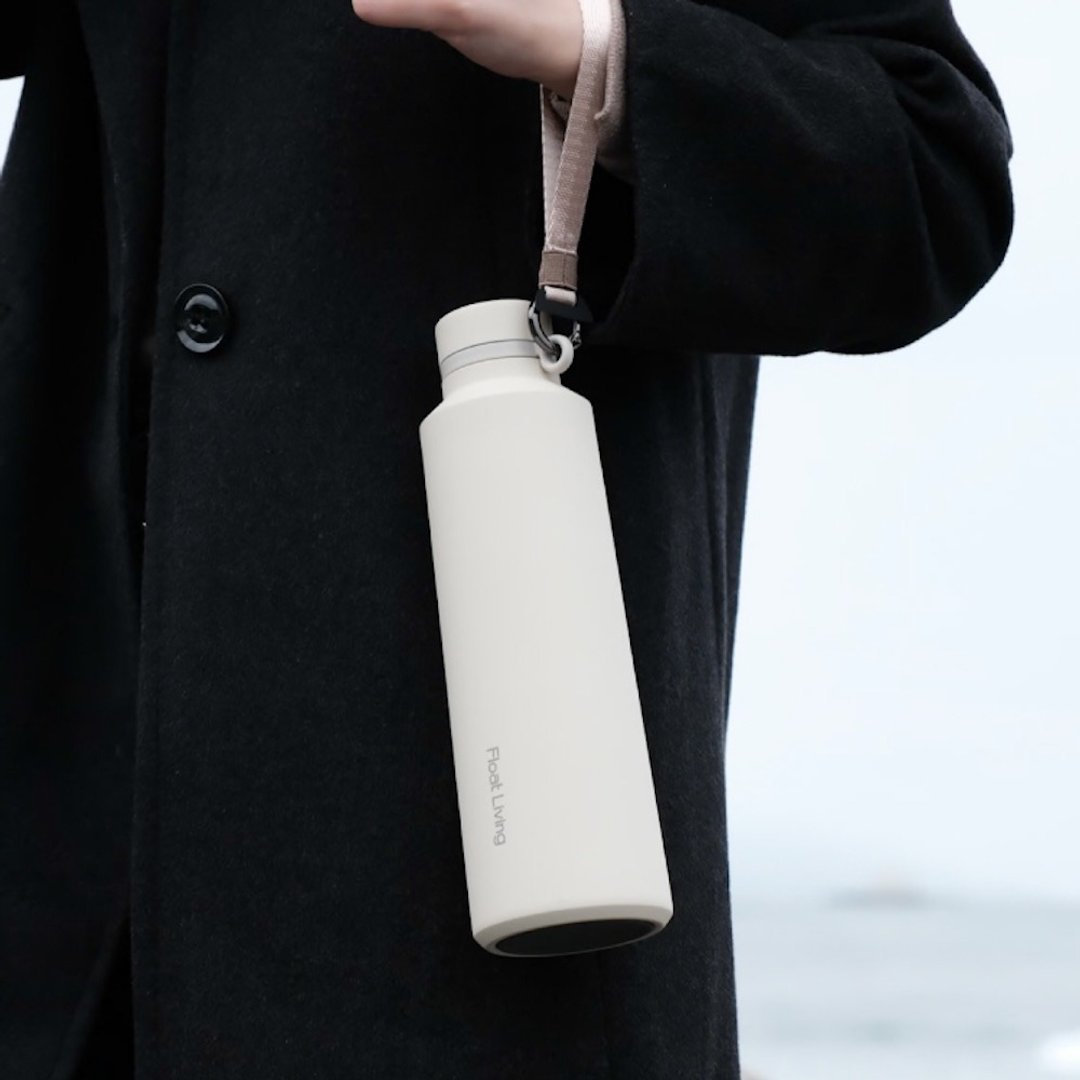 钛羽瓶 / 米白色 / 纯钛无涂层挂绳保温瓶水壶800ml - 水瓶/水壶 - 其他金属 白色