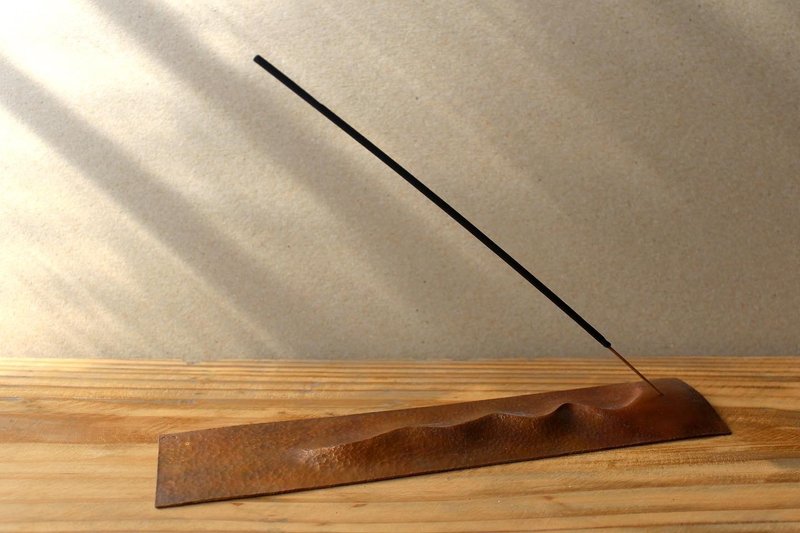 波浪线香座 - 香薰/精油/线香 - 铜/黄铜 红色