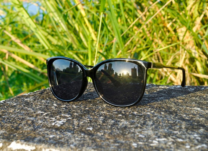 2is SaiD 太阳眼镜│大框形│黑色镜片U - 墨镜 - 其他金属 黑色