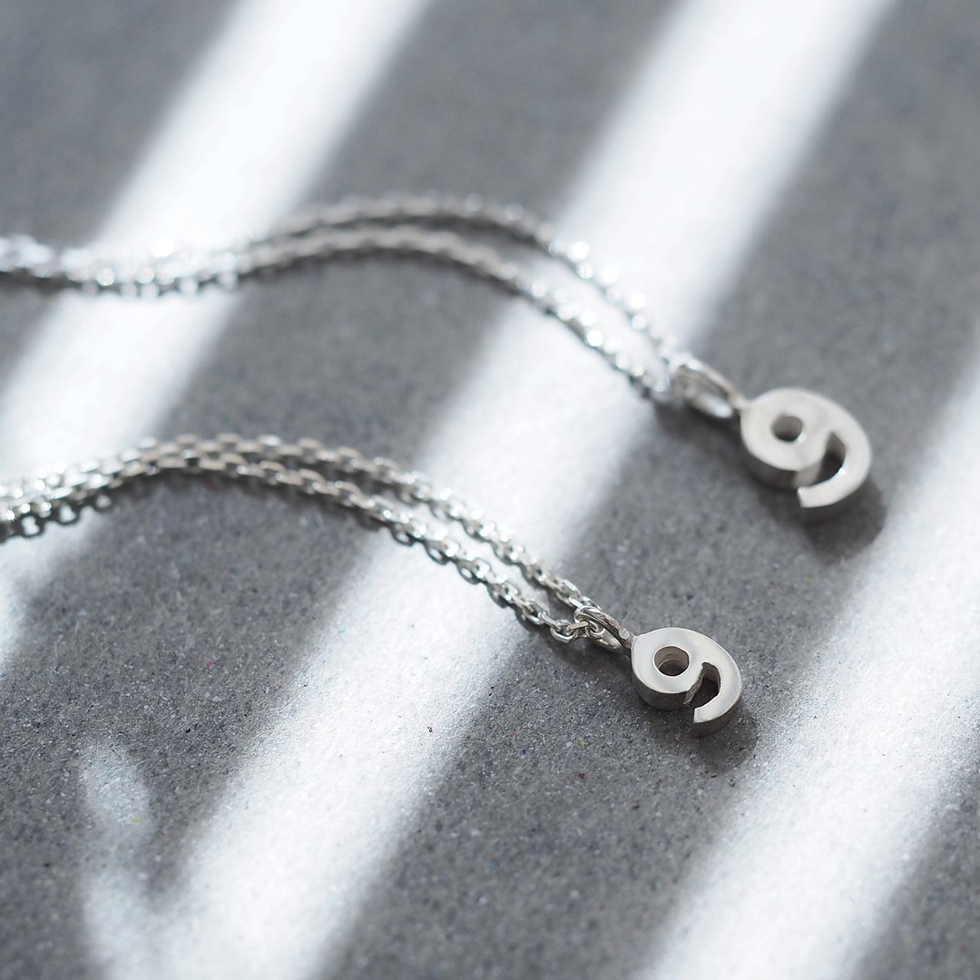 2 pieces set) Number 9 pair Necklace Silver 925 - 项链 - 其他金属 银色