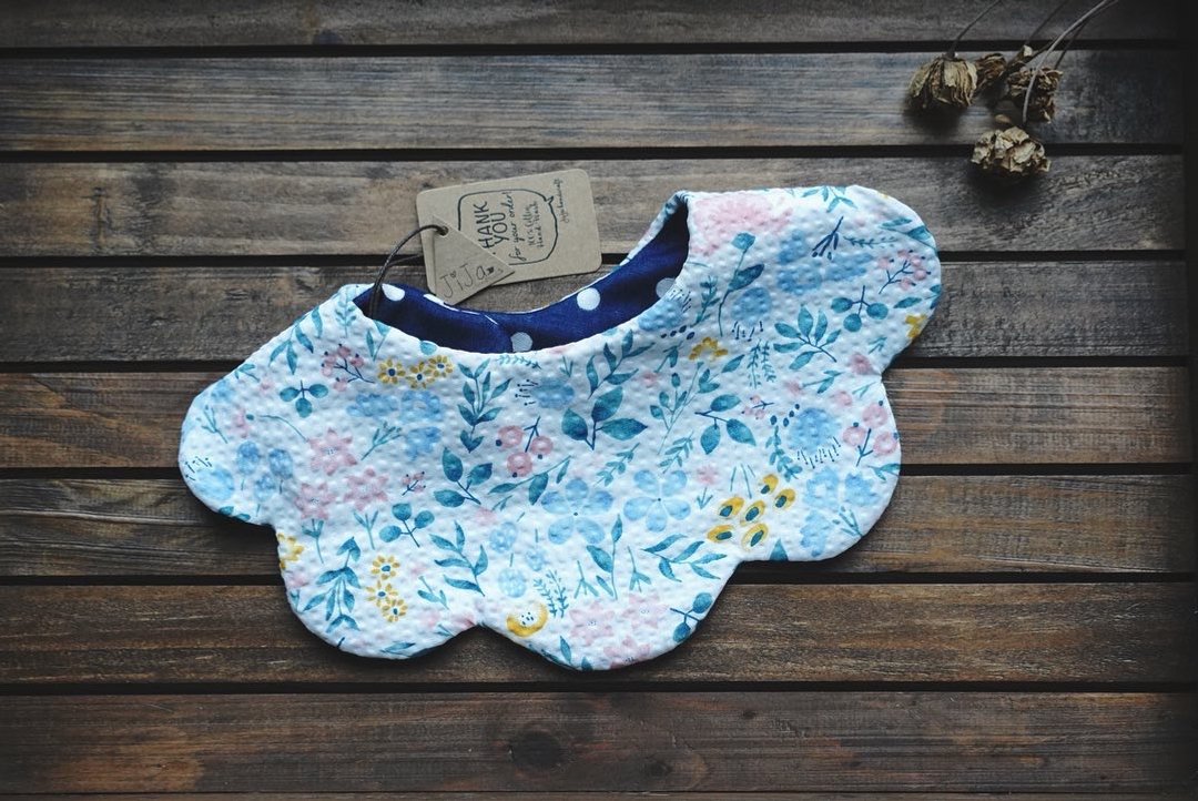 HandMade Babies BiB - 手作婴儿口水肩 (婴儿围兜兜) - 围嘴/口水巾 - 棉．麻 蓝色
