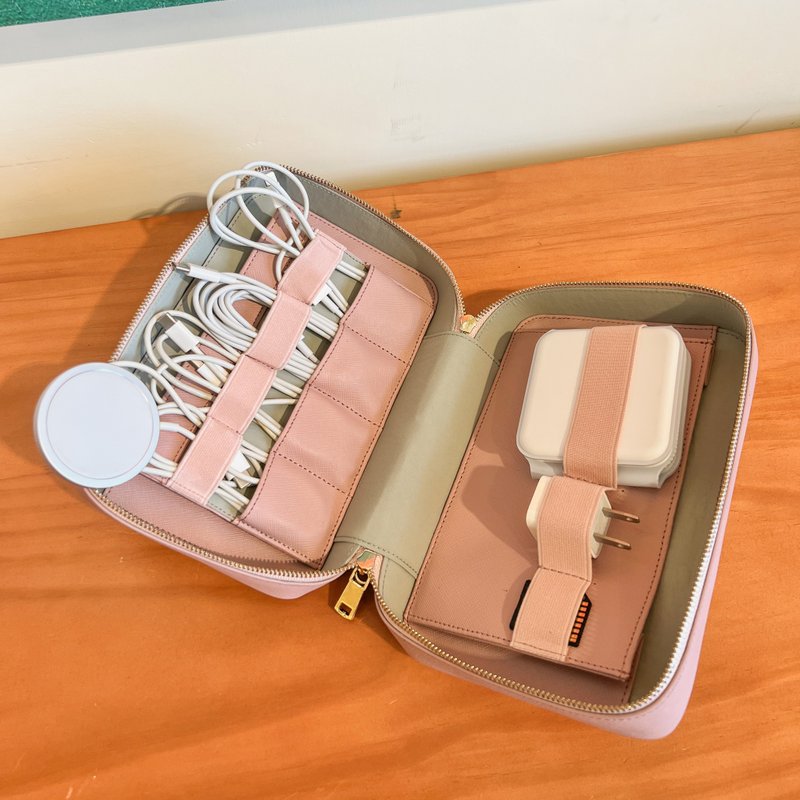 定制化刻字  真皮十字纹皮革 数码收纳包 线材收纳袋 - 粉红色 - 卷线器/电线收纳 - 真皮 粉红色