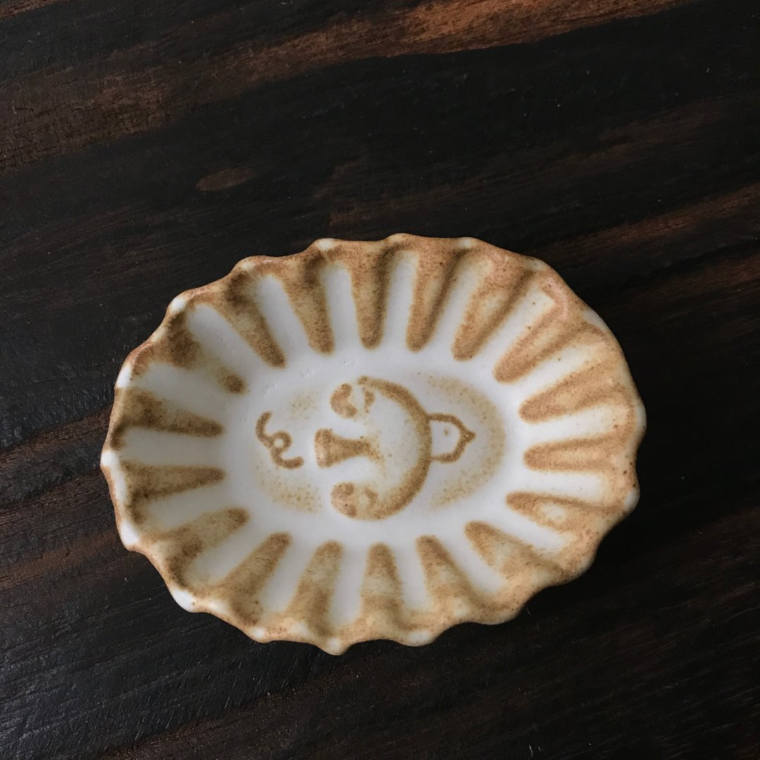 【 小丸 森林 浮雕 】 飞鸟 小鸟  豆皿  小蝶  器皿  果酱碟 - 浅碟/小碟子 - 陶 金色