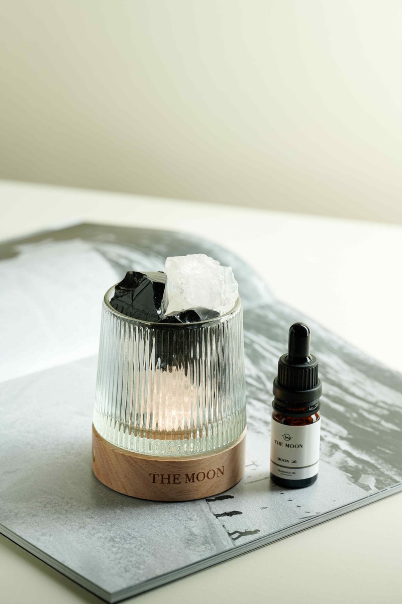 THE MOON五行相生 望月水晶扩香灯 - 香薰/精油/线香 - 水晶 白色